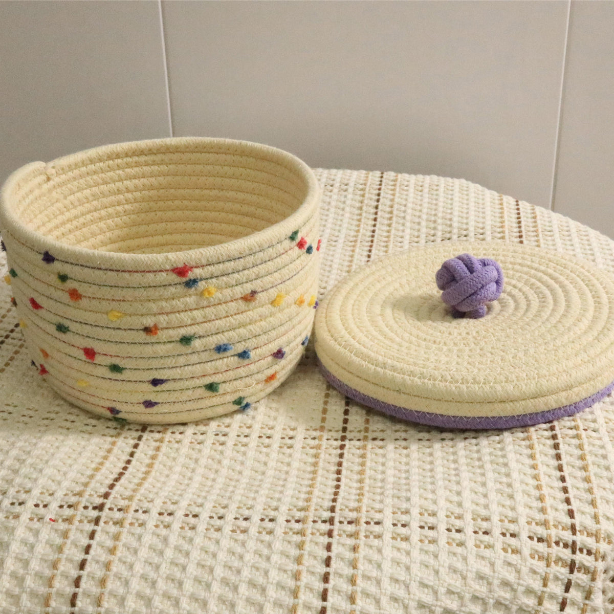 Creative desktop cosmetics storage woven basket – alternate view