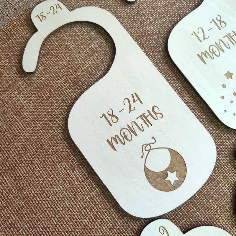 7 Pack Wooden Baby Hangers Nursery Closet Clothes Size Divider – alternate view