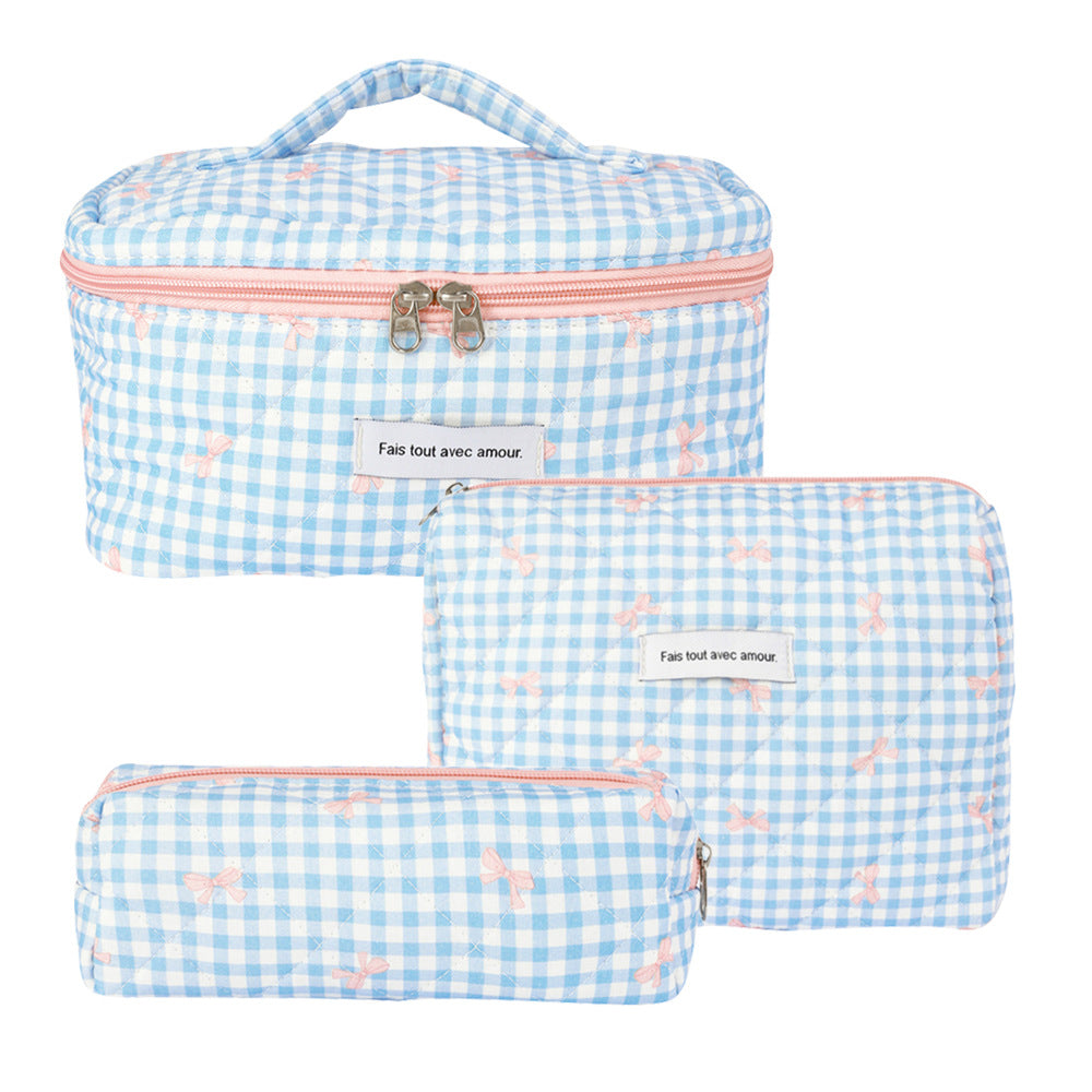 Floral Quilted Travel Cosmetic Bag – Checkered flowers